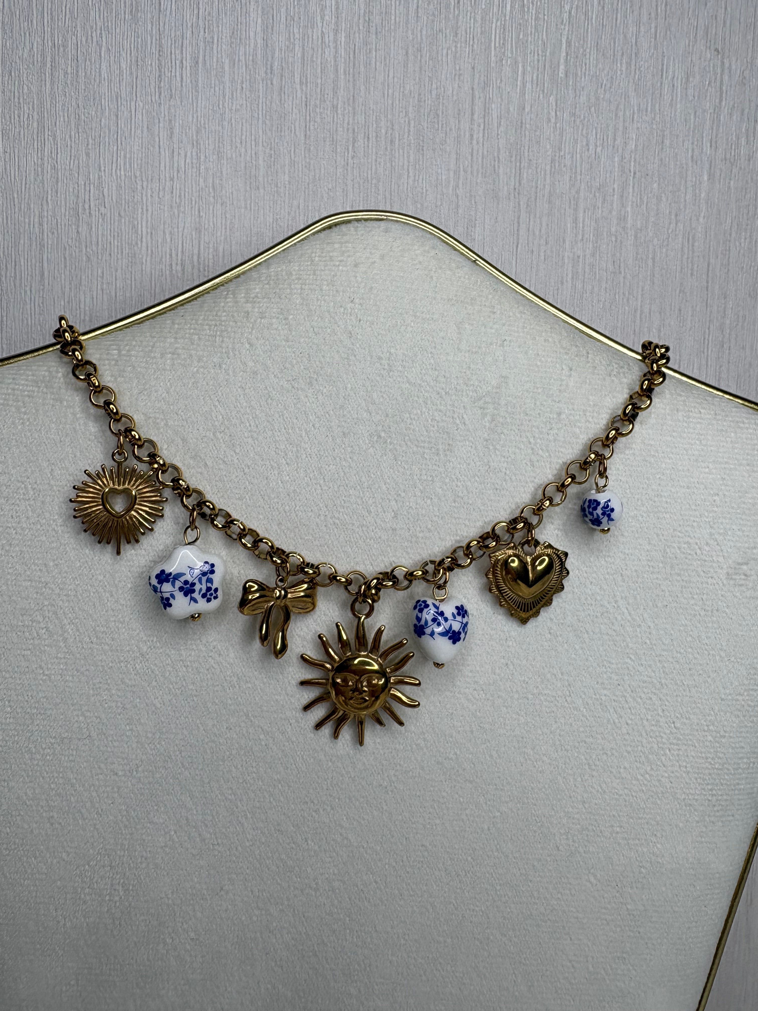 Collier Capri